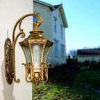 Vintage Wandleuchte mit Glaslaterne