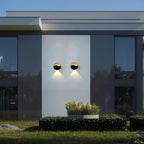 Moderne Halbmond-Wandleuchte aus Metall