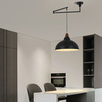Industrielle Pendelleuchte mit Metallkuppel
