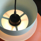 Suspension cylindrique moderne en métal